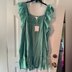 Lauren Conrad Flutter sleeve dress